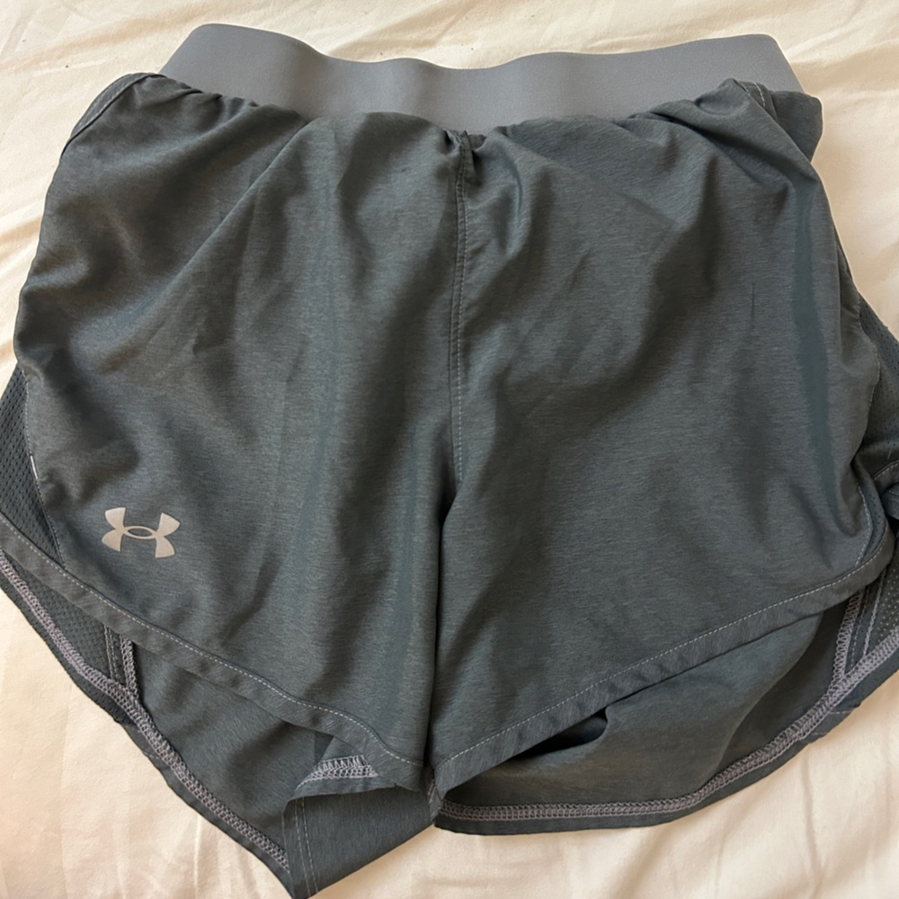 Under Armour Women's HeatGear Loose Training Shorts Size XS - Gray Athleisure
